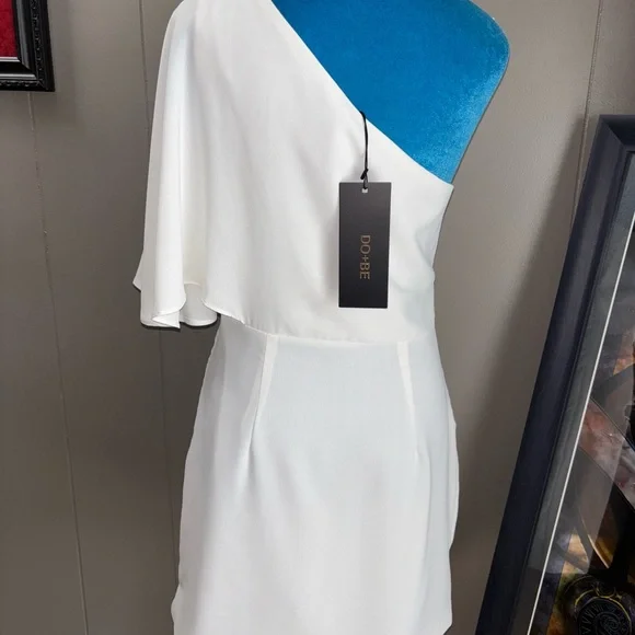 DO+BE White One Shoulder Sheath Dress for Brides - Picture 2 of 11